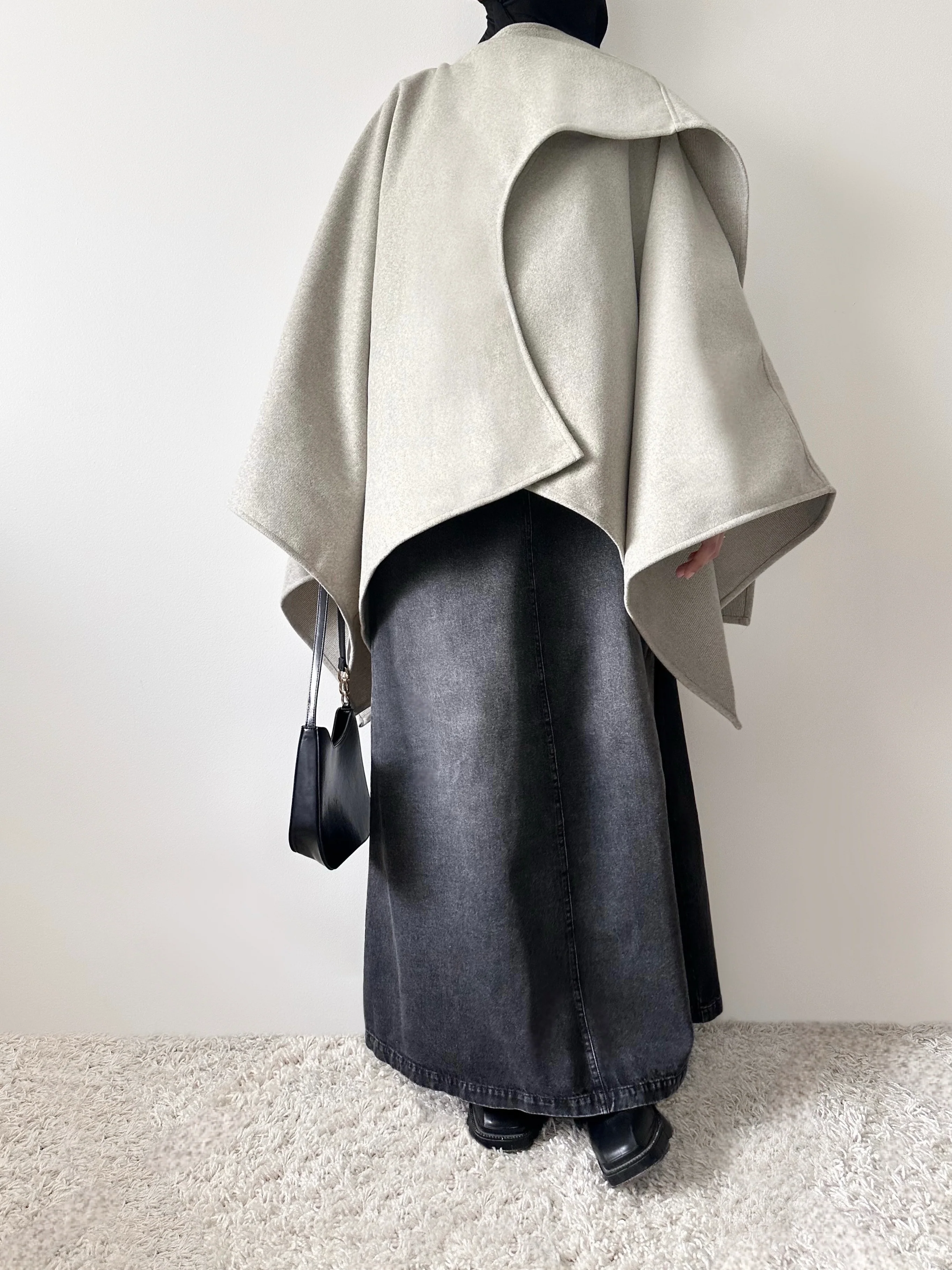 Cape croisée — Crème/Gris - Image 3