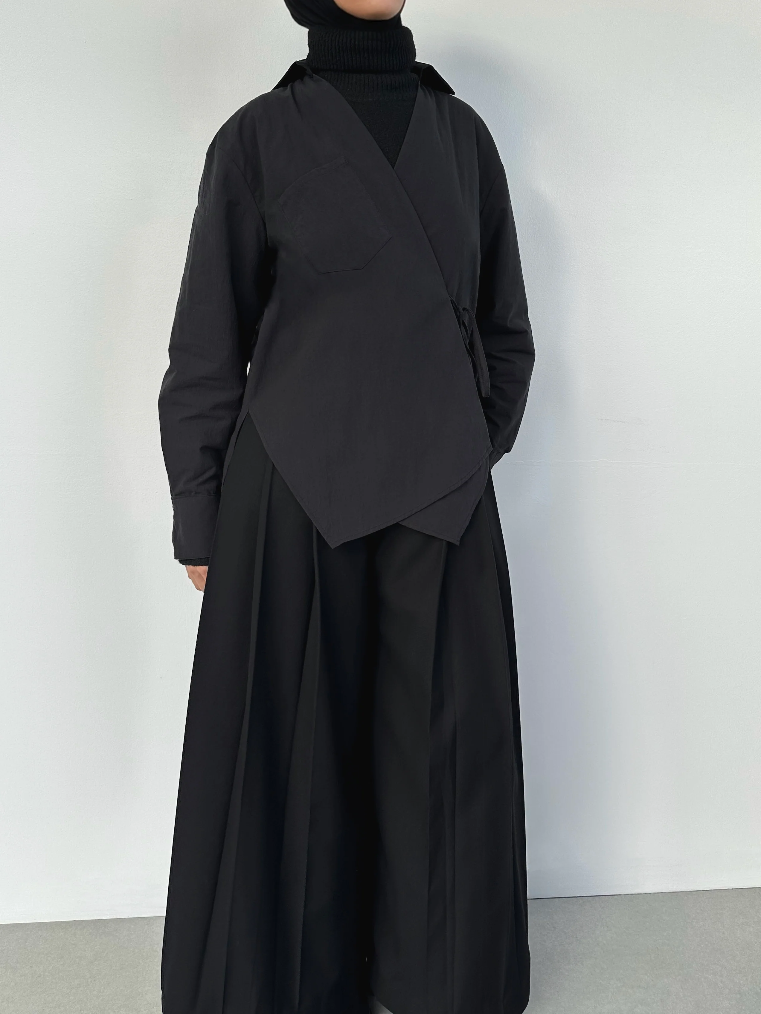 Chemise à nouer — Noir - Image 3