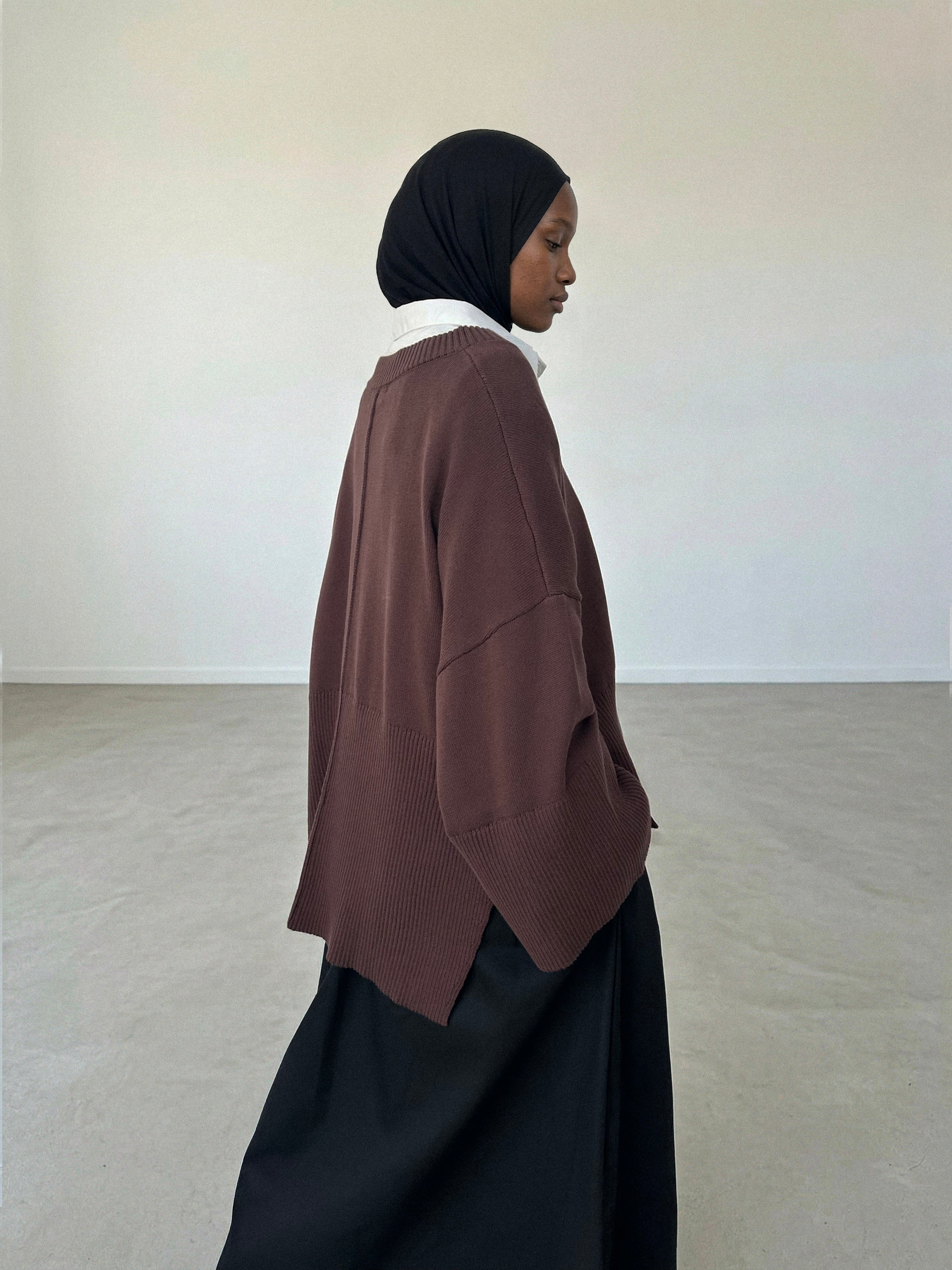 Pull à col V — Marron - Image 5